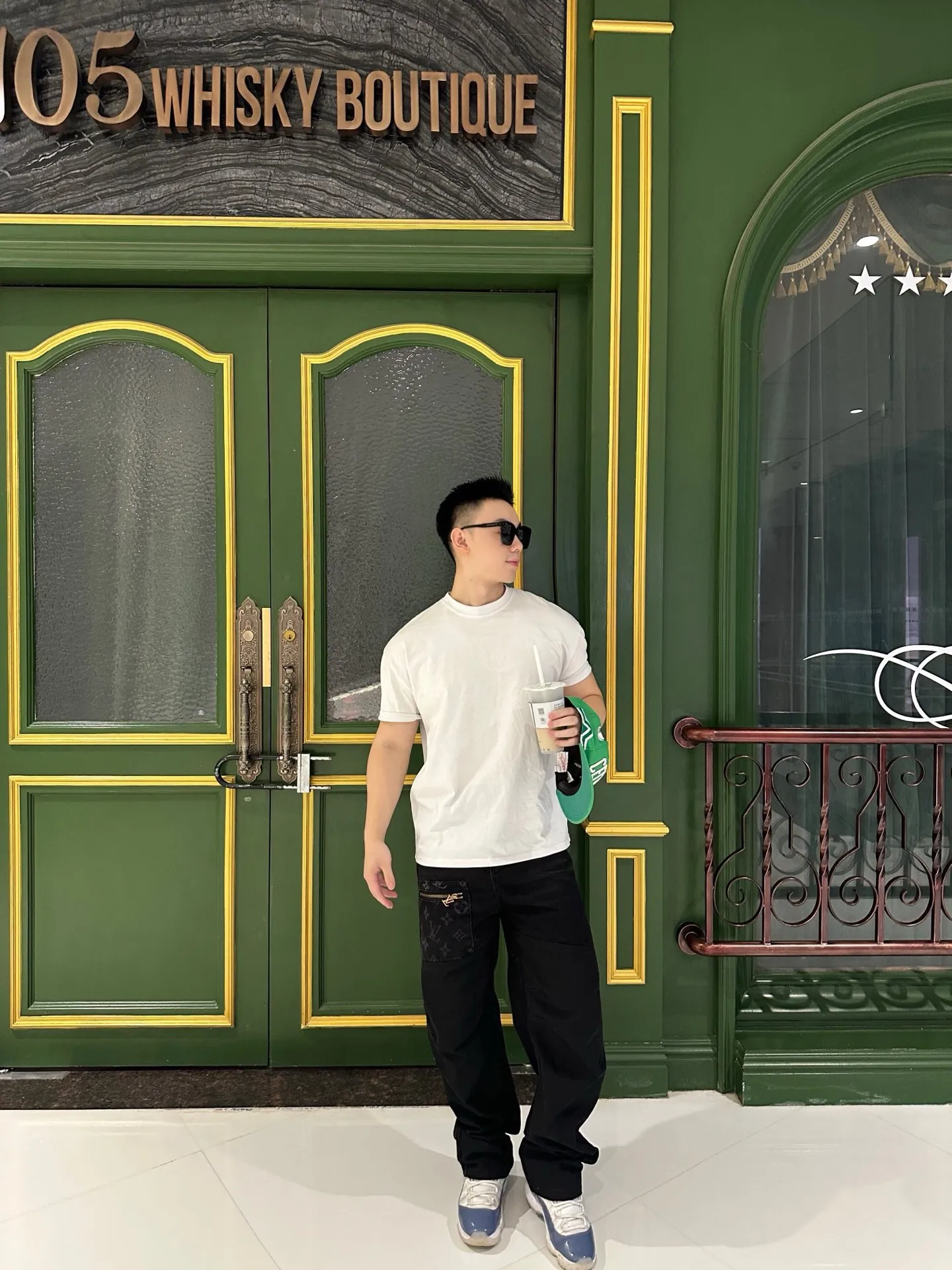Louis Vuitton/